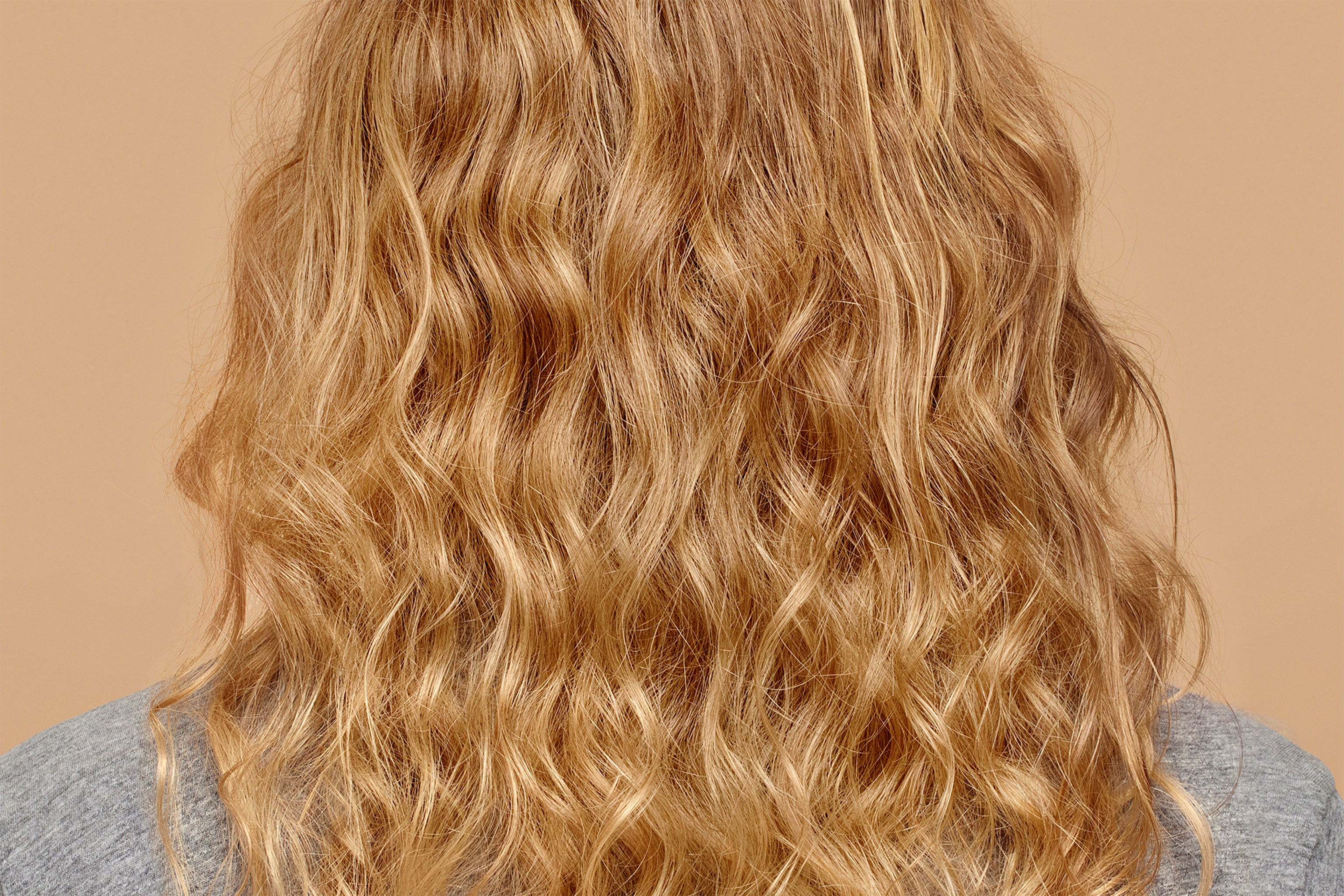 VitalCurl®+ Define & Shine Styling Gel-Cream Before